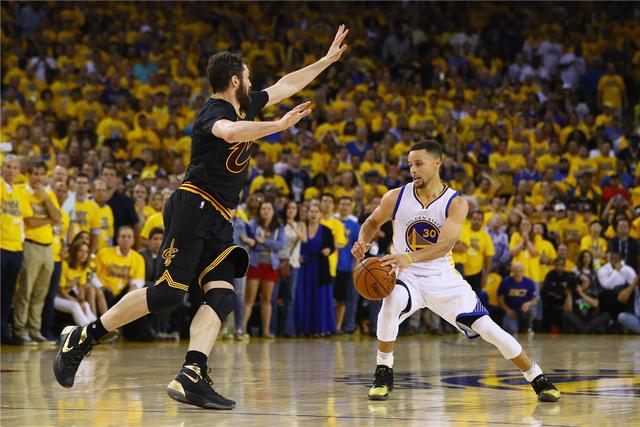 斯诺克世锦赛：丁俊晖晋级16强 将与赵心童上演“中国德比”